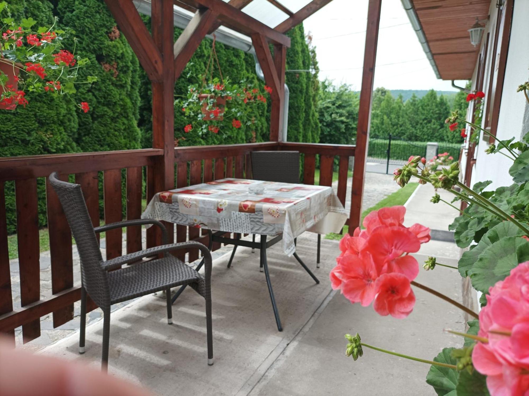 Kemencés Vendégház Mikohaza Esterno foto