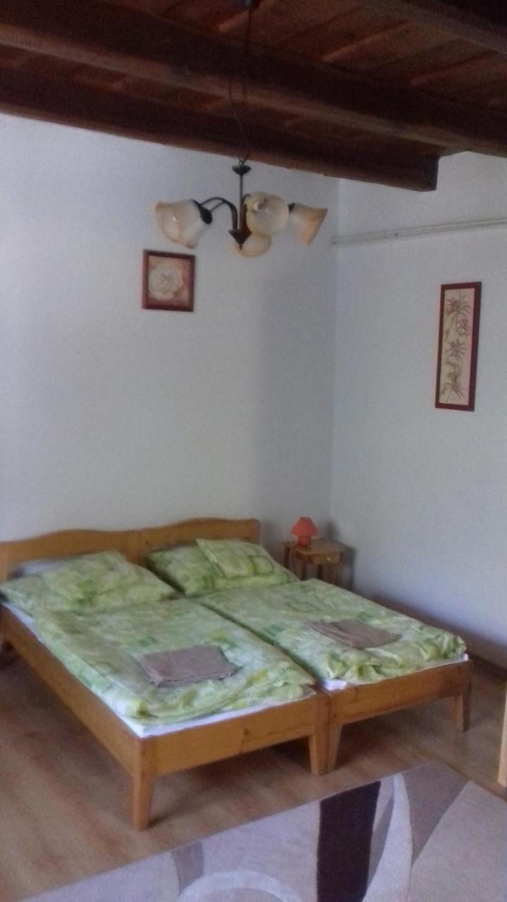 Kemencés Vendégház Mikohaza Esterno foto