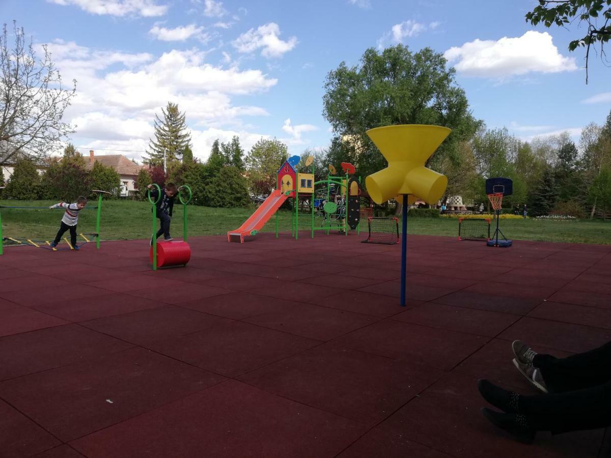 Kemencés Vendégház Mikohaza Esterno foto
